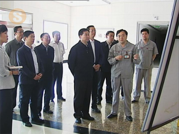 Li Xi, a member of Politburo of CPC, Secretary of Guangdong CPC Provincial Committee (Acting Governor of Liaoning Province then) visted Solargiga on Aug 28th, 2014